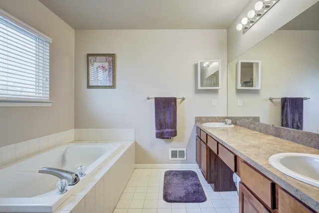 $399,900 | 9551 Falmouth Drive, Ypsilanti, MI 48197