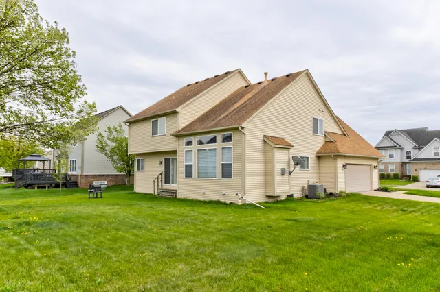 $399,900 | 9551 Falmouth Drive, Ypsilanti, MI 48197
