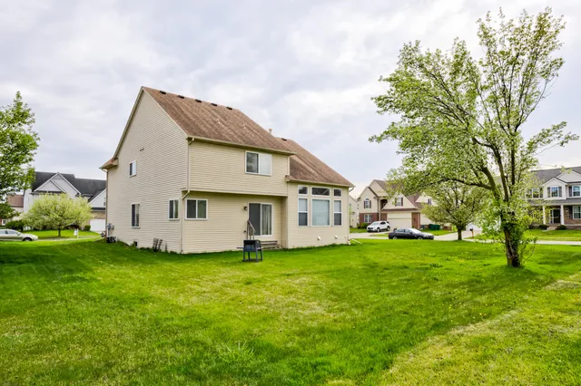 $399,900 | 9551 Falmouth Drive, Ypsilanti, MI 48197