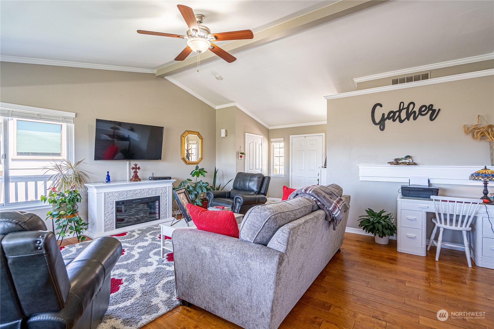 309 Butte Road Chelan, WA 98816 - Photo 5 of 40 Gallery Image 5