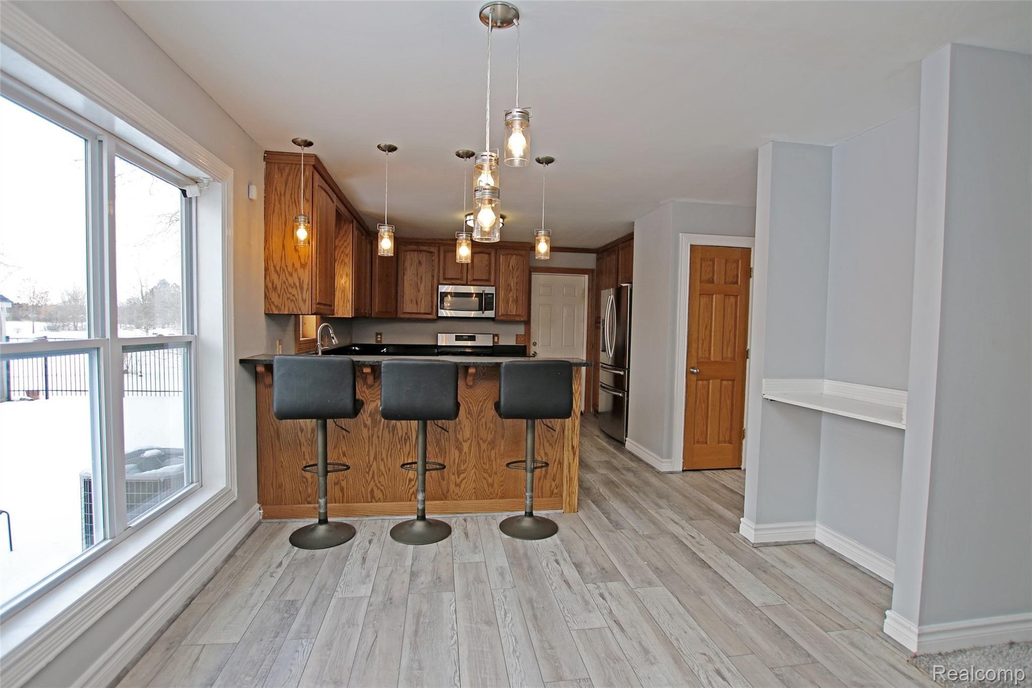 7393 East Carpenter Road Davison, MI 48423 - Photo 13 of 82 13) Kitchen.jpg
