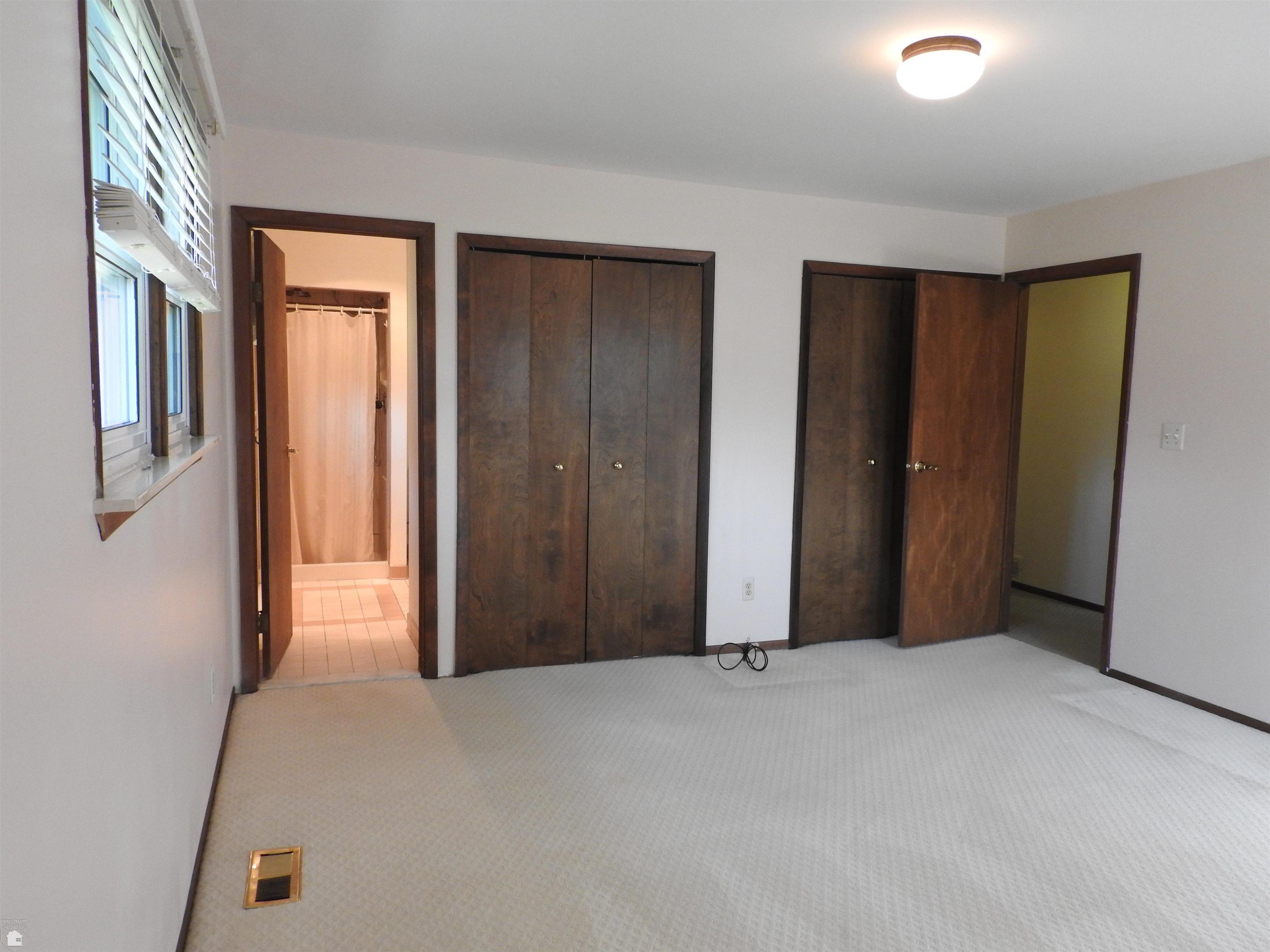 7353 Trumble Road St. Clair, MI 48079 - Photo 19 of 23 50154060-d332e8db-18b3-4f82-b886-fb86a8648200.JPG
