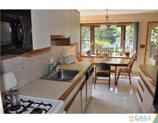 2035 Oak Tree Road Edison, NJ 08820 - Photo 11 of 16 Gallery Image 11