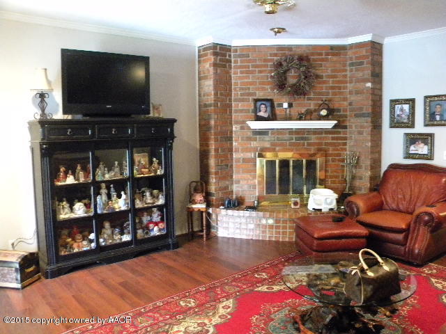 3419 Reeder Drive Amarillo, TX 79121 - Photo 3 of 19 Fireplace
