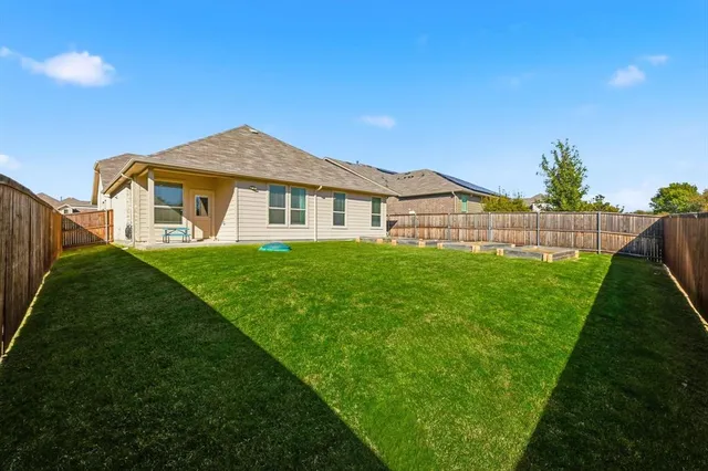 $425,000 | 317 Hogan Drive, Denton, TX 76210