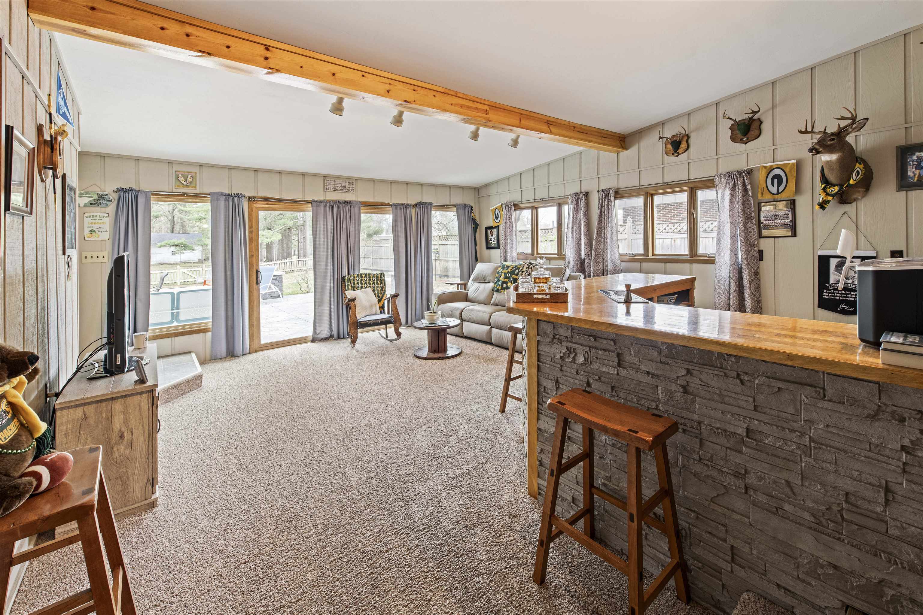 2591 Redpath Drive Marinette, WI 54143 - Photo 13 of 61