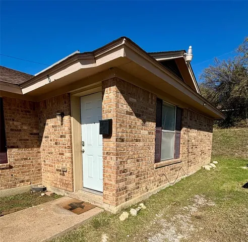 $1,200 | 2600 Northwest 21st Street, Fort Worth, TX 76106