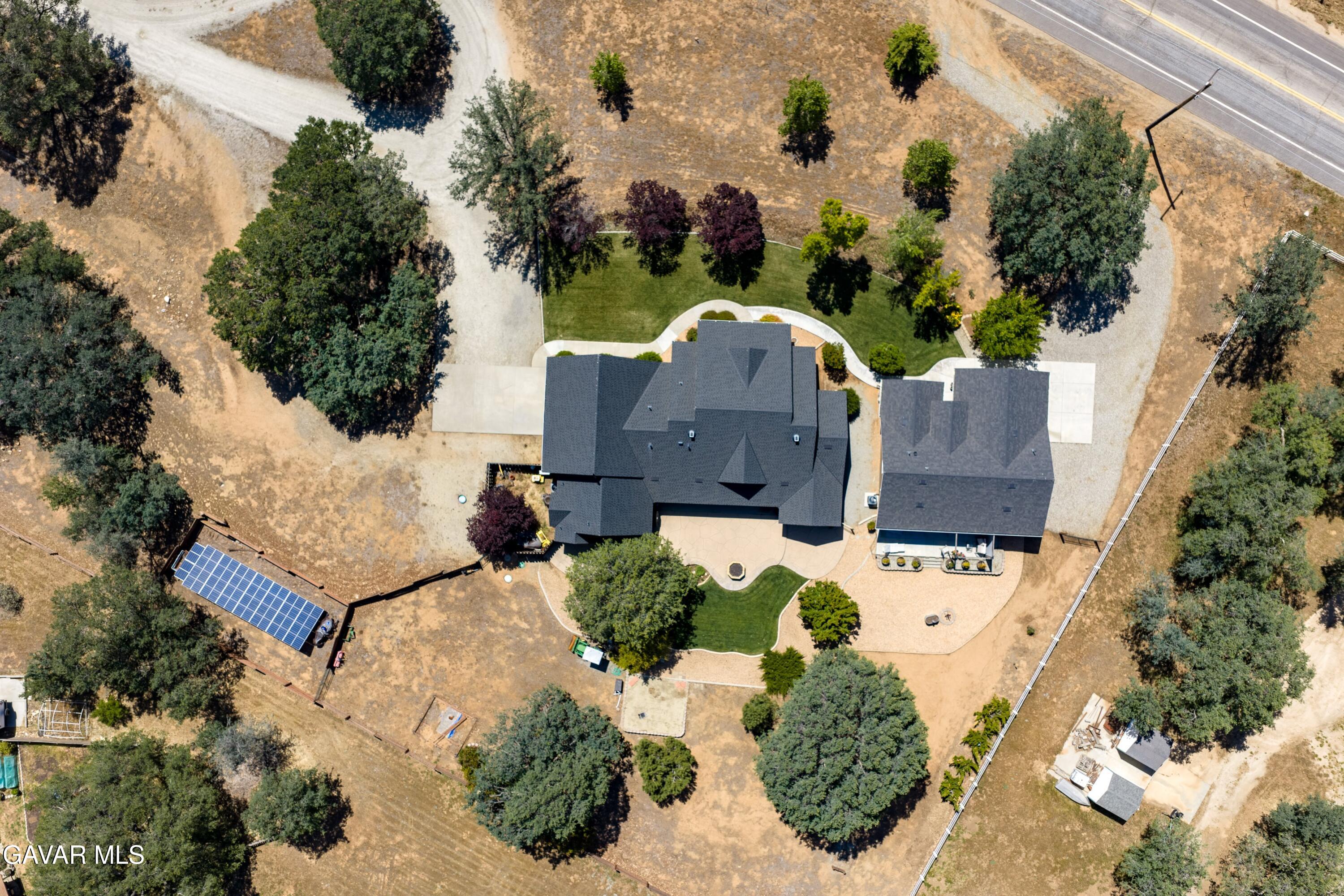 20761 Schout Road Tehachapi, CA 93561 - Photo 47 of 54 16-DJI_20260429112428_0034_D-HDR