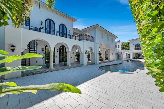 $25,000,000 | 4955 Southwest 83rd Street, Miami, FL 33143