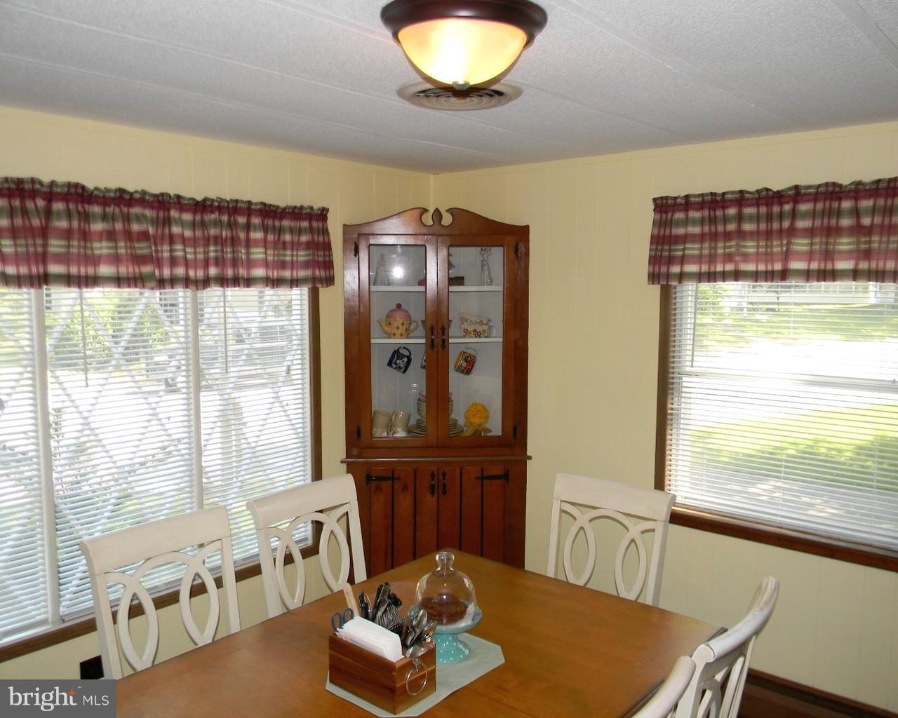 71 Holly Boulevard Tabernacle, NJ 08088 - Photo 8 of 25 Dining room
