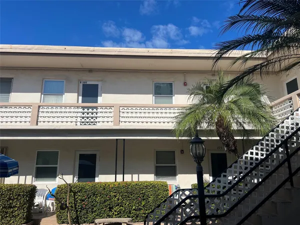 $1,700 | 1315 North Ocean Drive, Unit 205, Hollywood, FL 33019