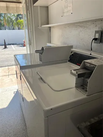$1,700 | 1315 North Ocean Drive, Unit 205, Hollywood, FL 33019
