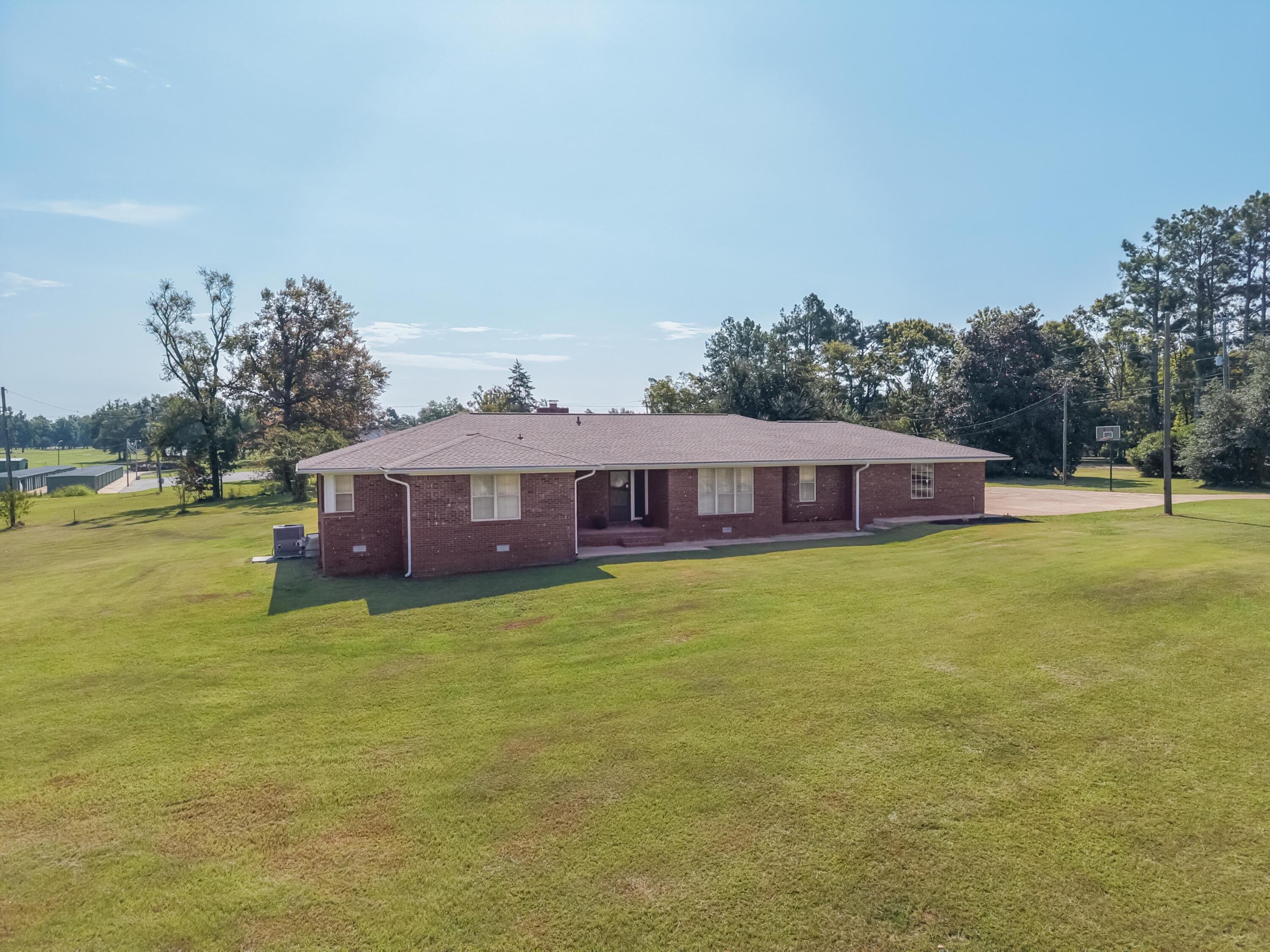1003 Oaks Country Club Road New Albany, MS 38652 - Photo 43 of 50 Gallery Image 43