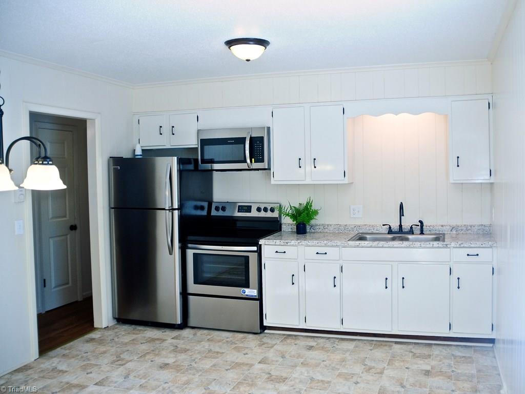 385 Pulco Lane Ronda, NC 28670 - Photo 8 of 17 Gallery Image 8