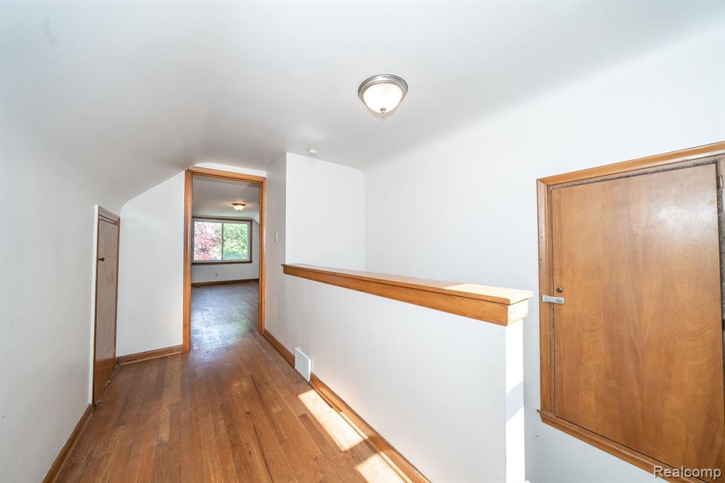 1292 East Maple Road Birmingham, MI 48009 - Photo 14 of 24