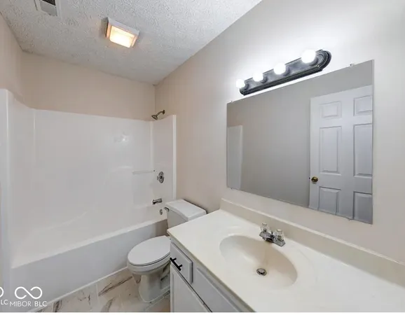 $1,500 | 7621 Orchard Village Drive, Indianapolis, IN 46217