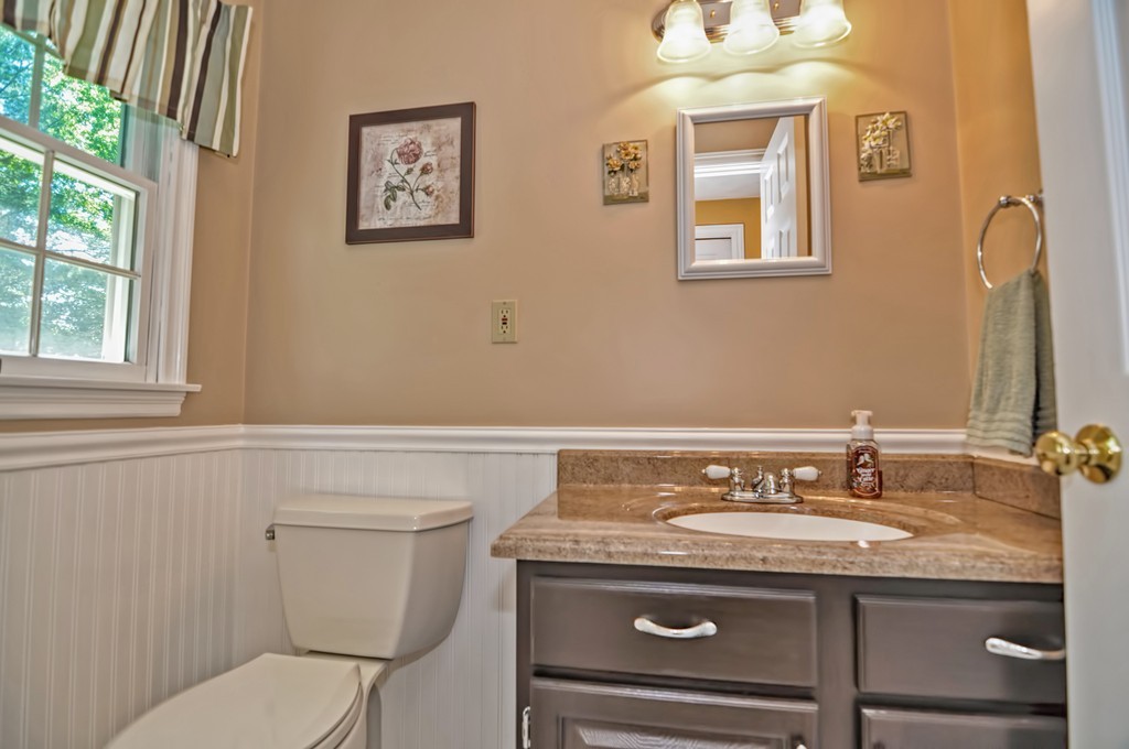 11 Noel Road Andover, MA 01810 - Photo 12 of 30 Gallery Image 12