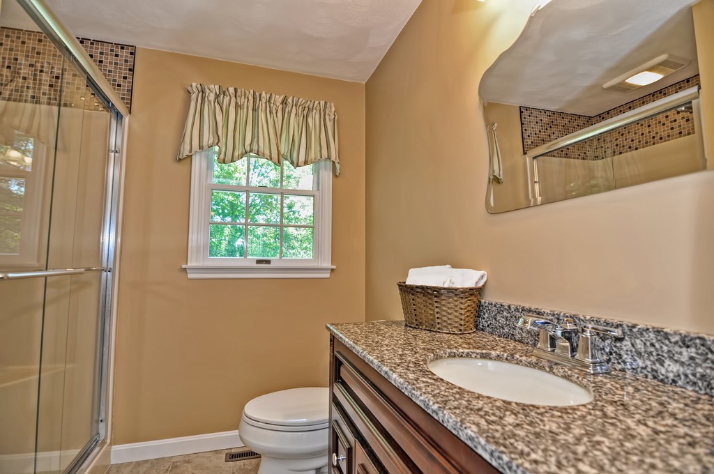 11 Noel Road Andover, MA 01810 - Photo 17 of 30 Gallery Image 17