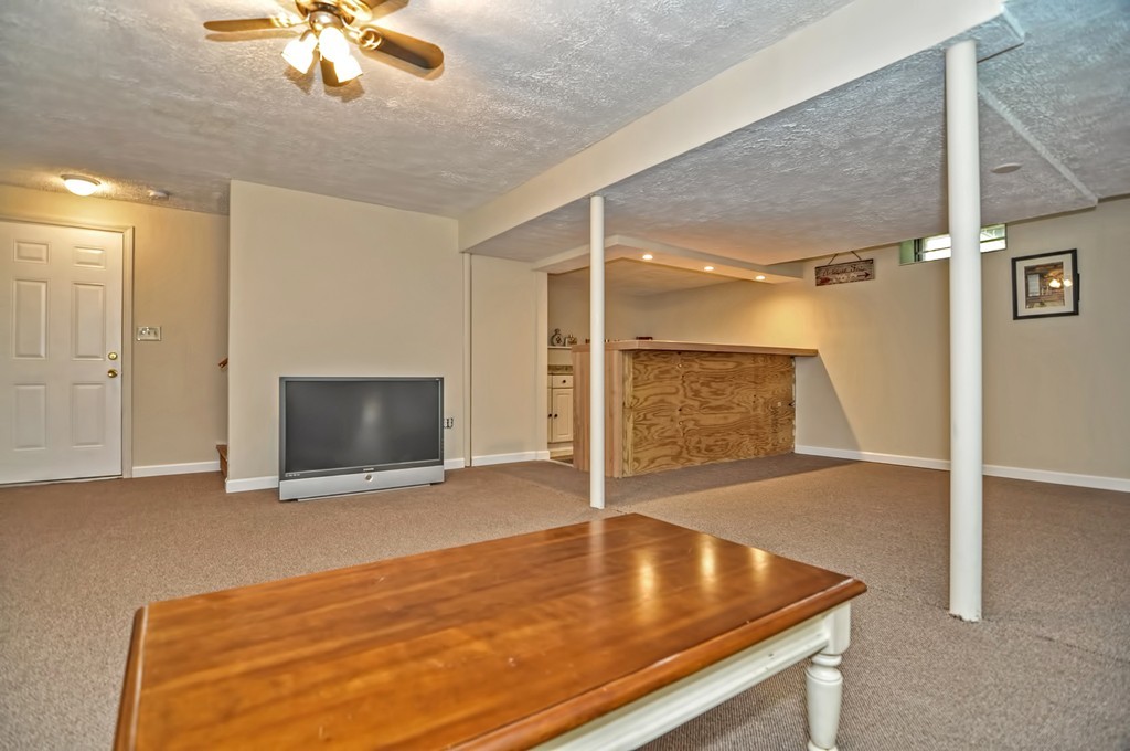 11 Noel Road Andover, MA 01810 - Photo 25 of 30 Gallery Image 25