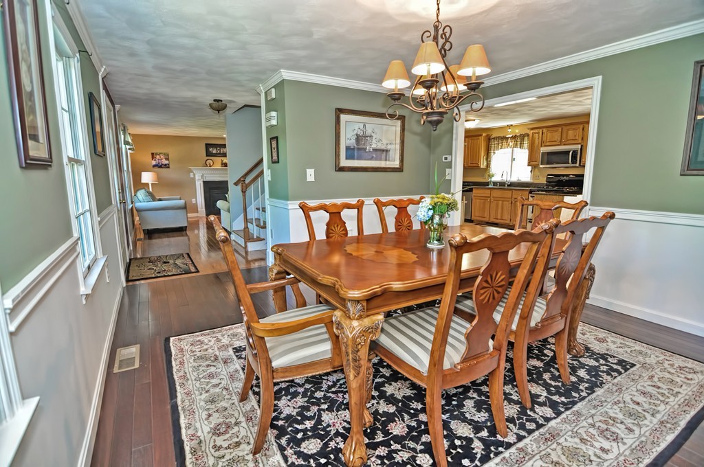 11 Noel Road Andover, MA 01810 - Photo 6 of 30 Gallery Image 6
