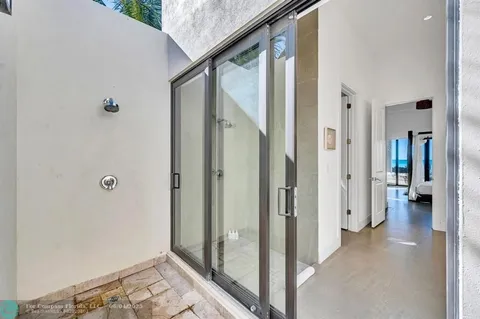 $4,500,000 | 2404 Blue Lagoon, Other City - Keys/islands/caribbean, FL bhs