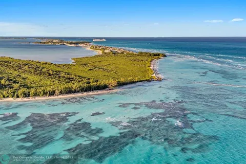 $4,500,000 | 2404 Blue Lagoon, Other City - Keys/islands/caribbean, FL bhs