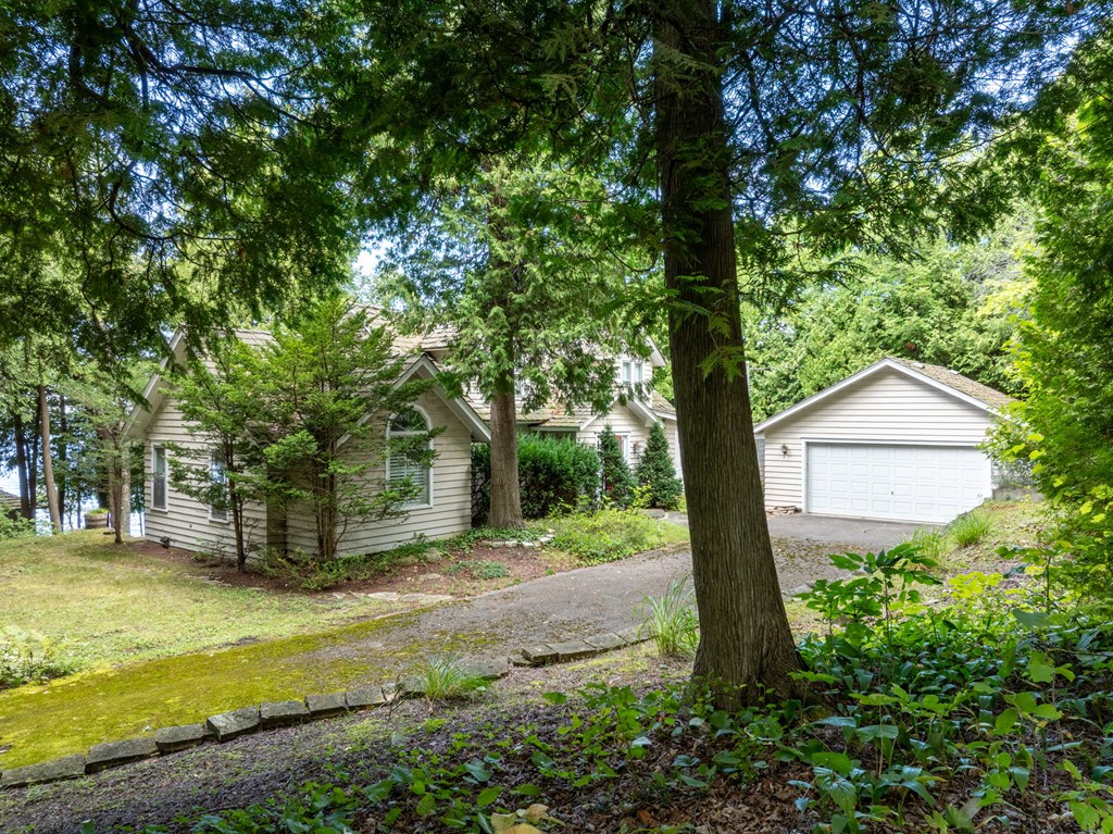 11149 Beach Road Sister Bay, WI 54234 - Photo 11 of 14 Gallery Image 11