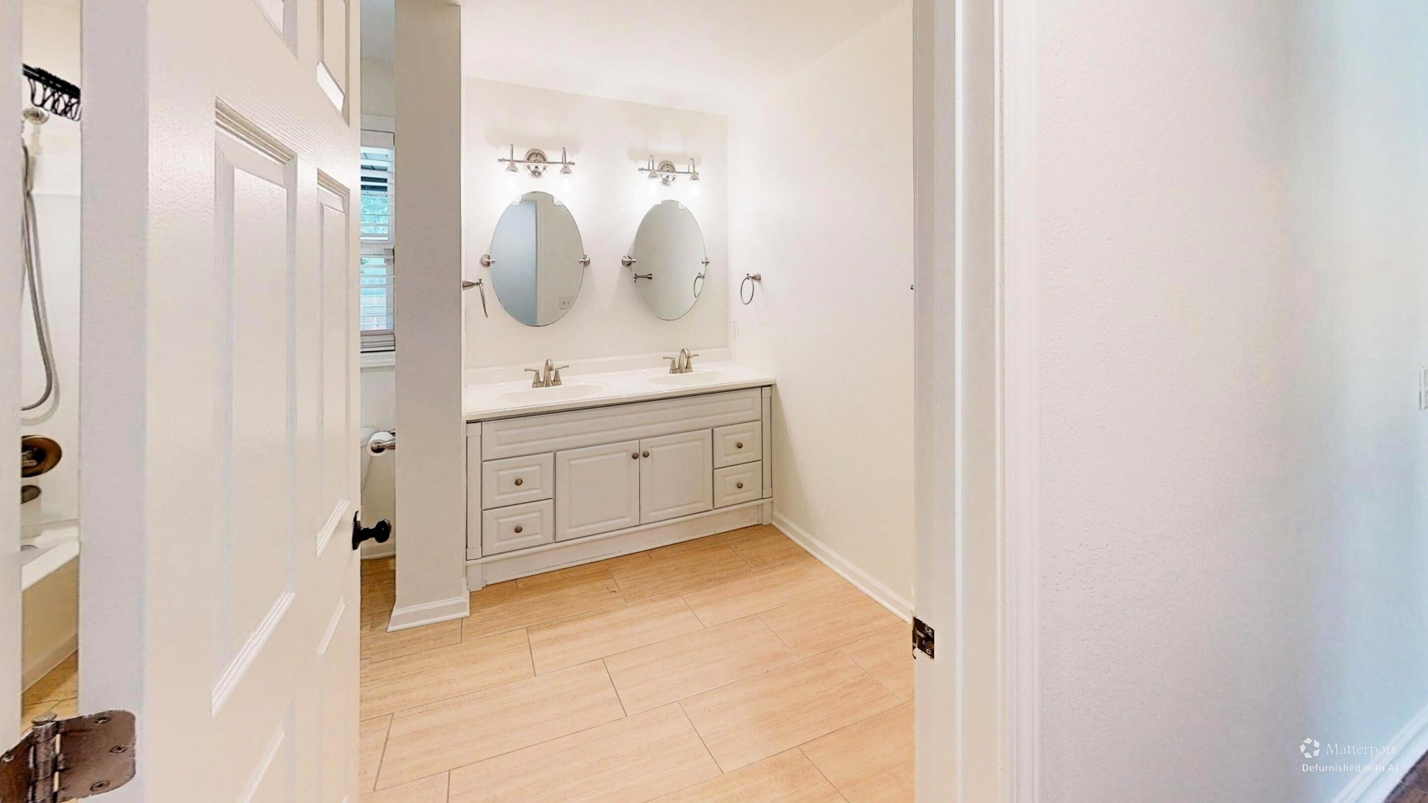 4962 Antioch Road Crestview, FL 32536 - Photo 33 of 48 Bathroom 1