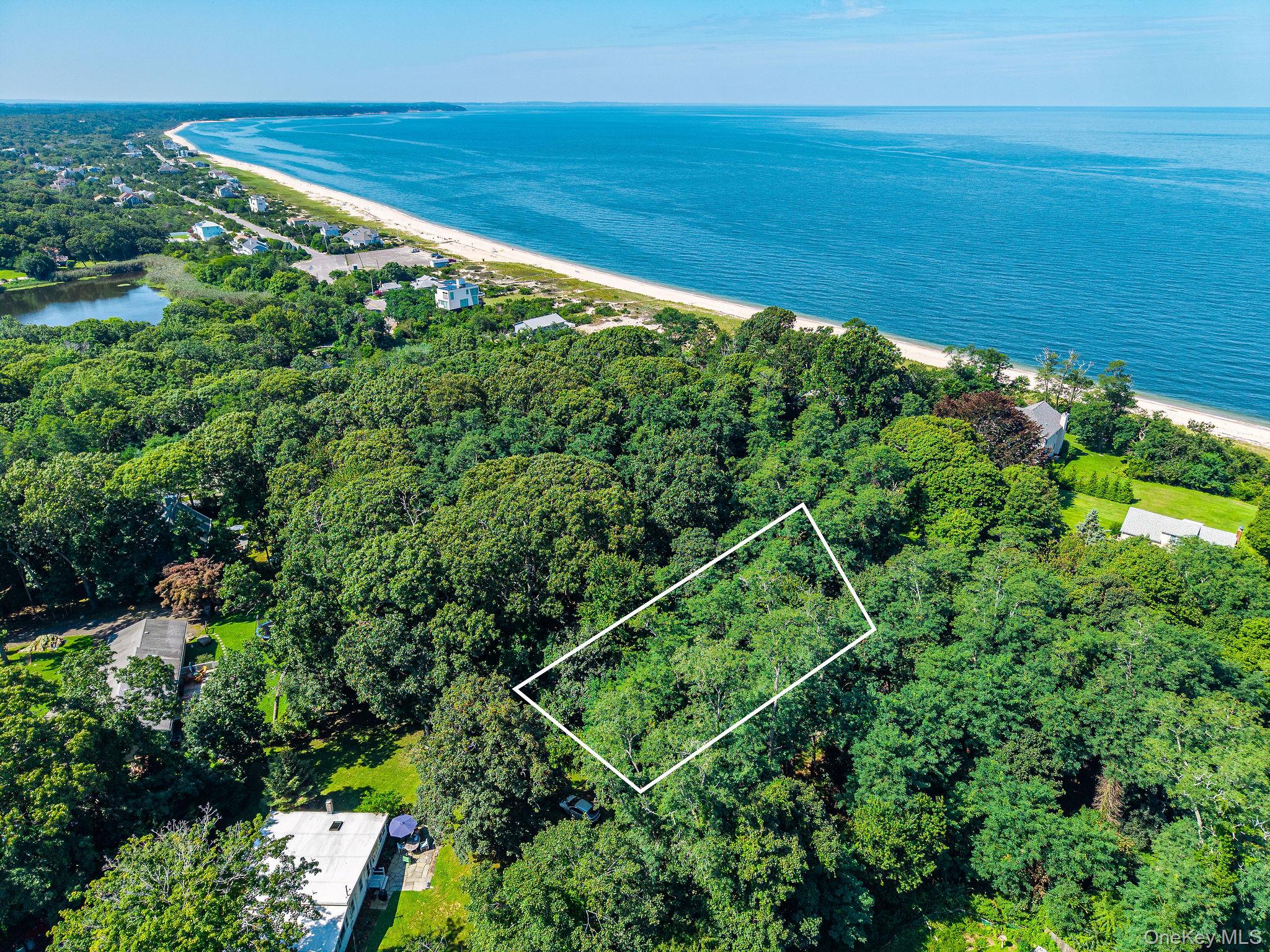2560 Hyatt Road Southold, NY 11971 - Photo 2 of 7 Gallery Image 2