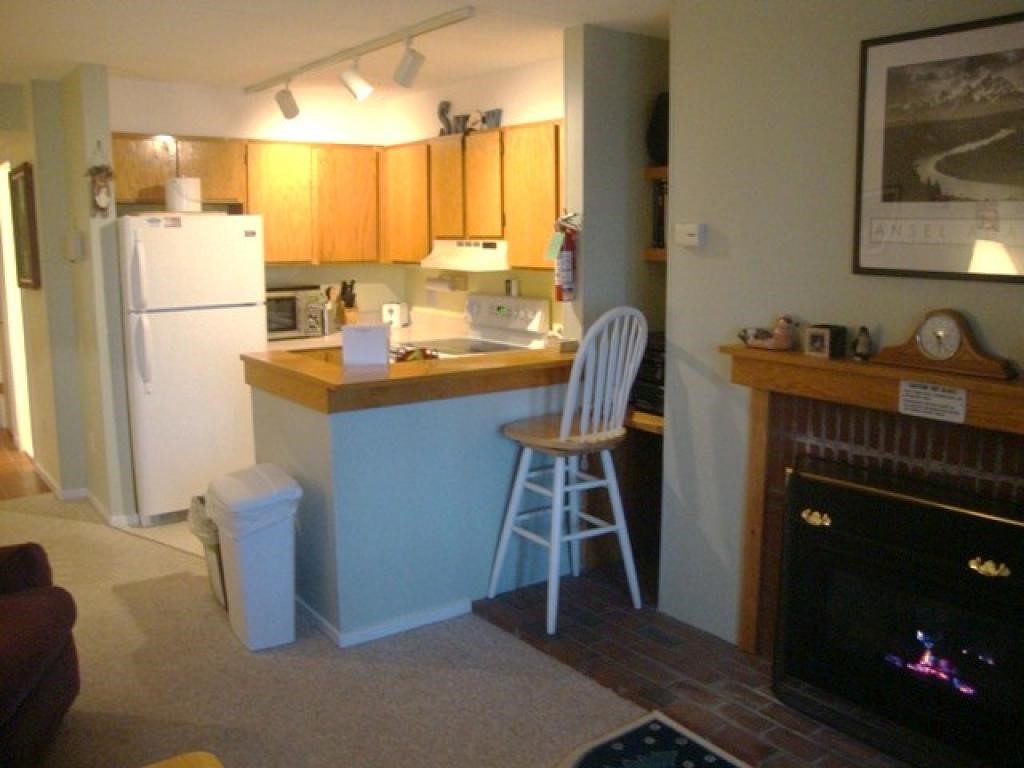 259 Old Mill Road, Unit D 11 Killington, VT 05751 - Photo 4 of 11 Gallery Image 4