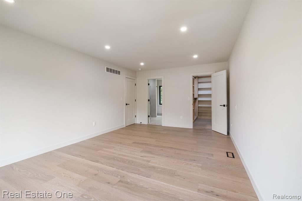 1683 Mark Hopkins Road Bloomfield Hills, MI 48302 - Photo 21 of 44