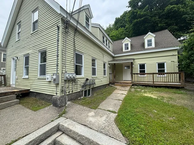 $1,950 | 22 Pleasant Street, Unit 2, Fitchburg, MA 01420