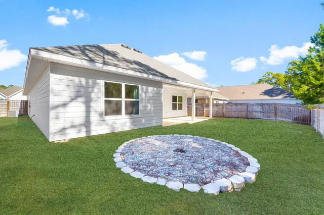 a view of outdoor space yard and front view of a house