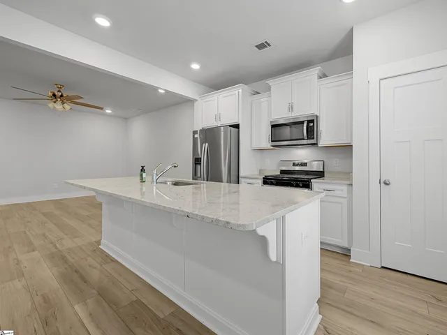 $250,000 | 1550 Rivermeade Drive, Moore, SC 29369