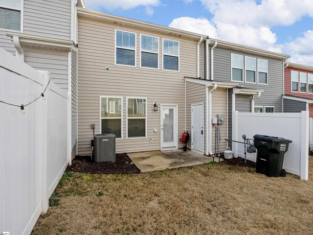 $250,000 | 1550 Rivermeade Drive, Moore, SC 29369