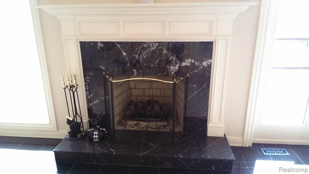 5688 Murfield Drive Rochester, MI 48306 - Photo 23 of 43 IMAG0049.jpg
