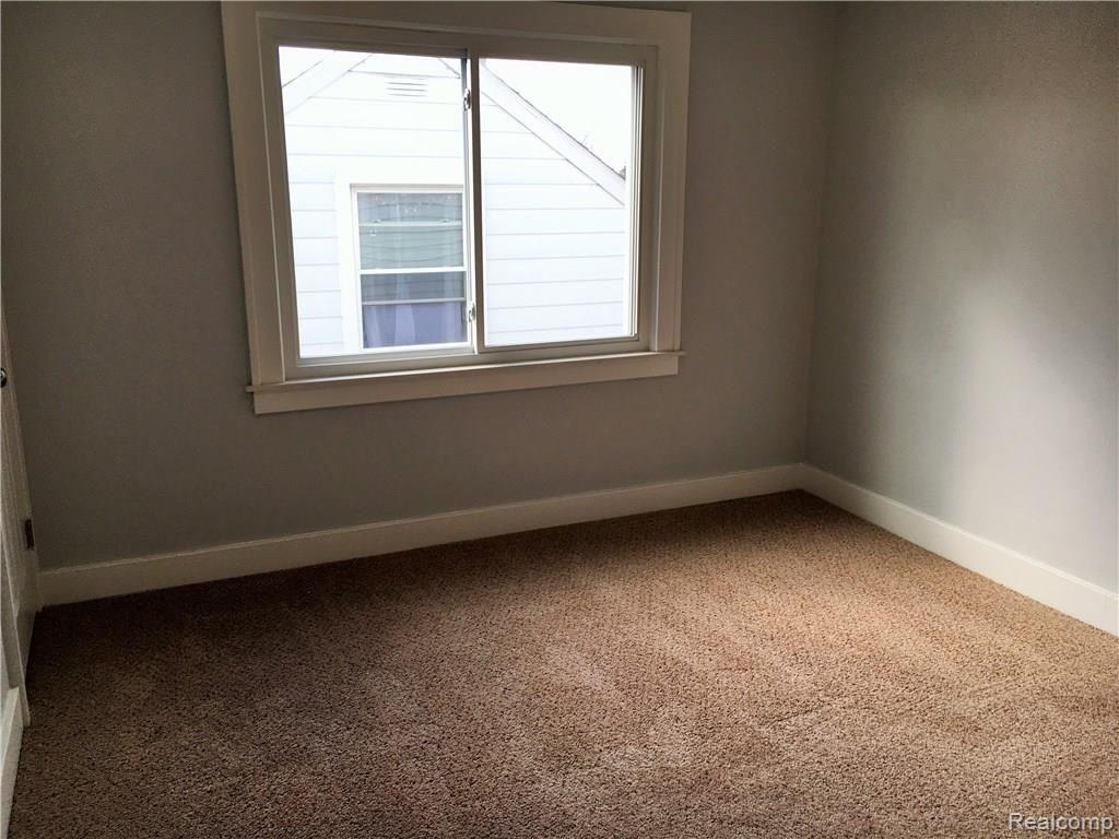 18051 Ruth Street Melvindale, MI 48122 - Photo 11 of 14 R 8.JPG