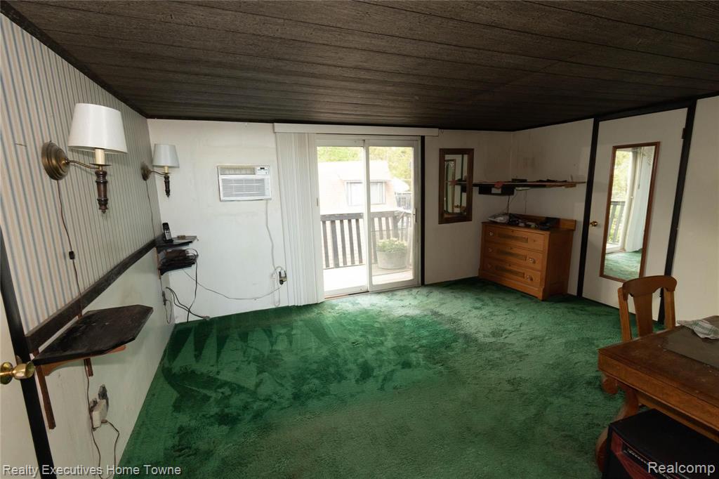 8281 Lakeshore Road Lexington, MI 48450 - Photo 19 of 29