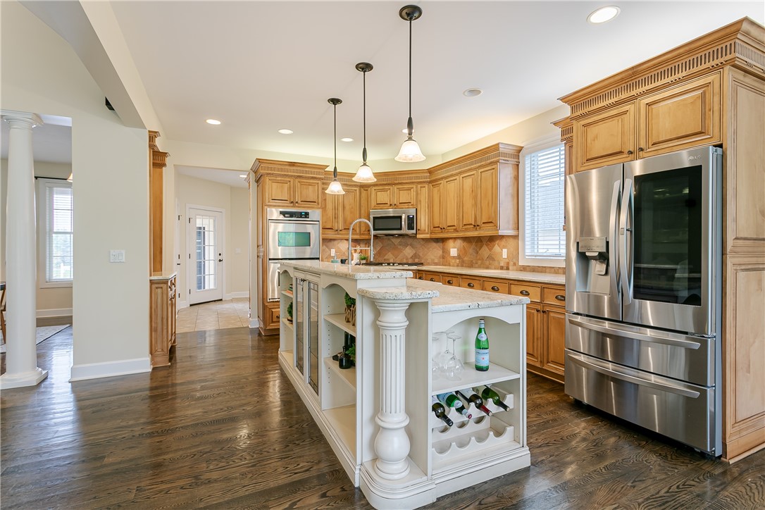 52 Hyacinth Lane Perinton, NY 14450 - Photo 11 of 33