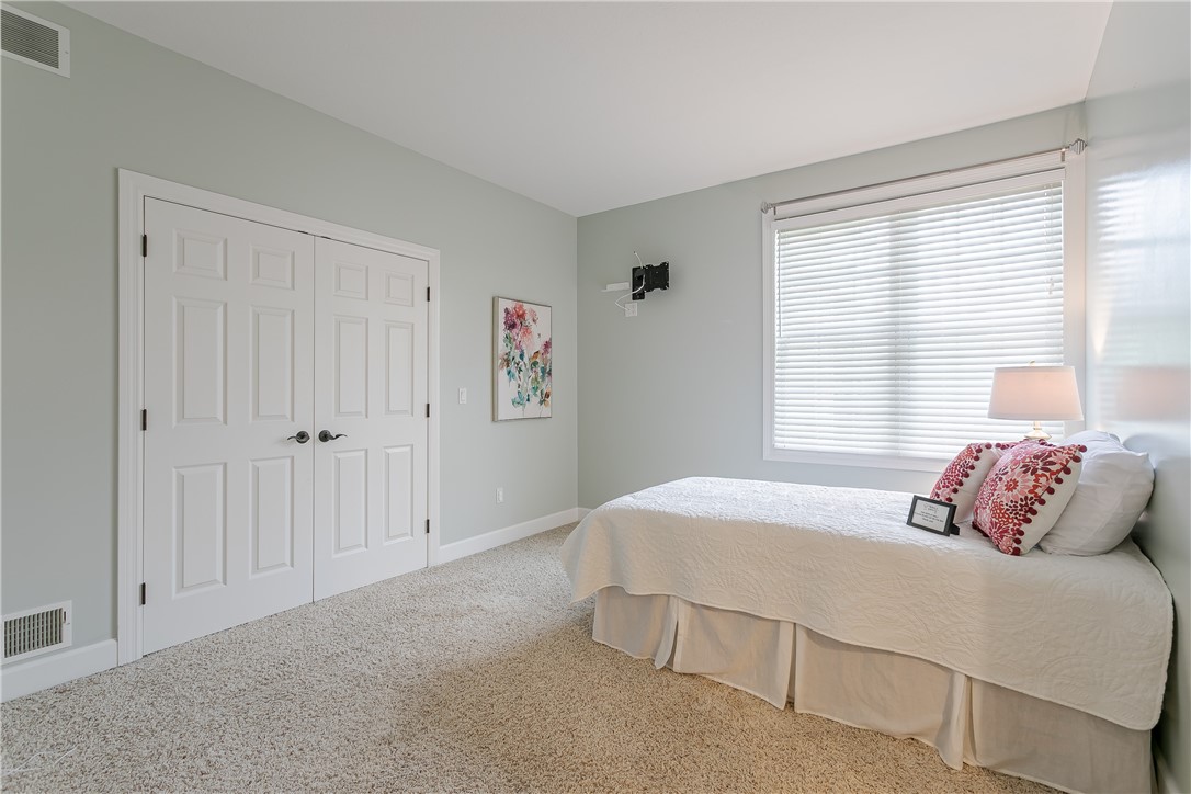 52 Hyacinth Lane Perinton, NY 14450 - Photo 23 of 33