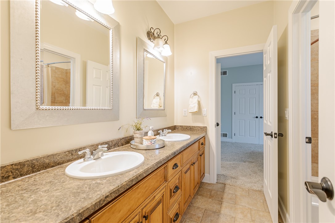 52 Hyacinth Lane Perinton, NY 14450 - Photo 25 of 33