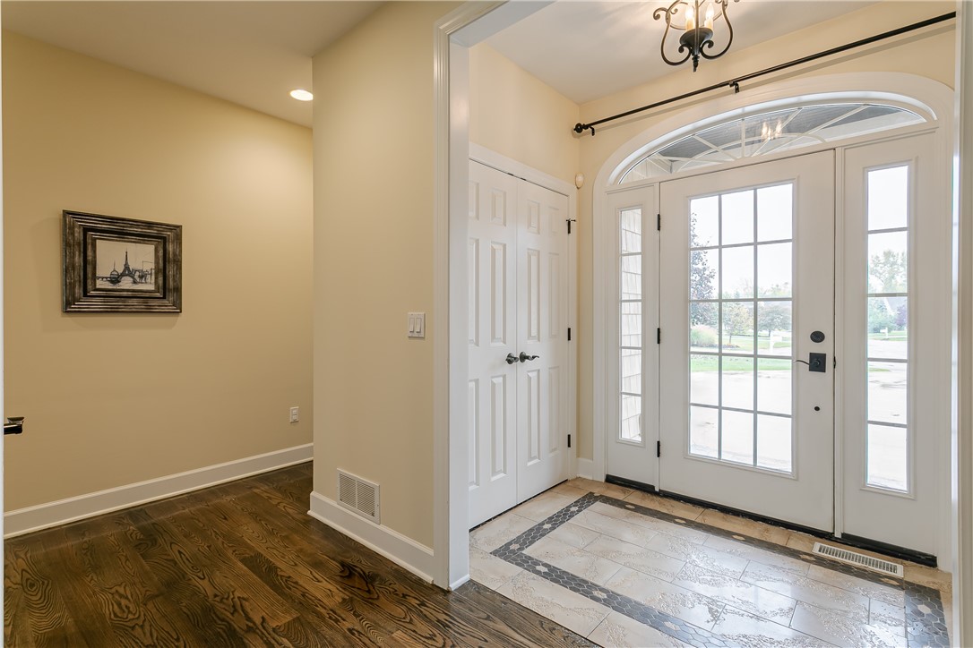 52 Hyacinth Lane Perinton, NY 14450 - Photo 3 of 33