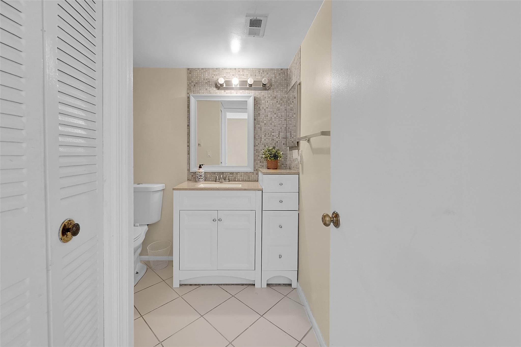 23490 Southwest 57th Avenue, Unit 607 Boca Raton, FL 33428 - Photo 18 of 42 Photo 18