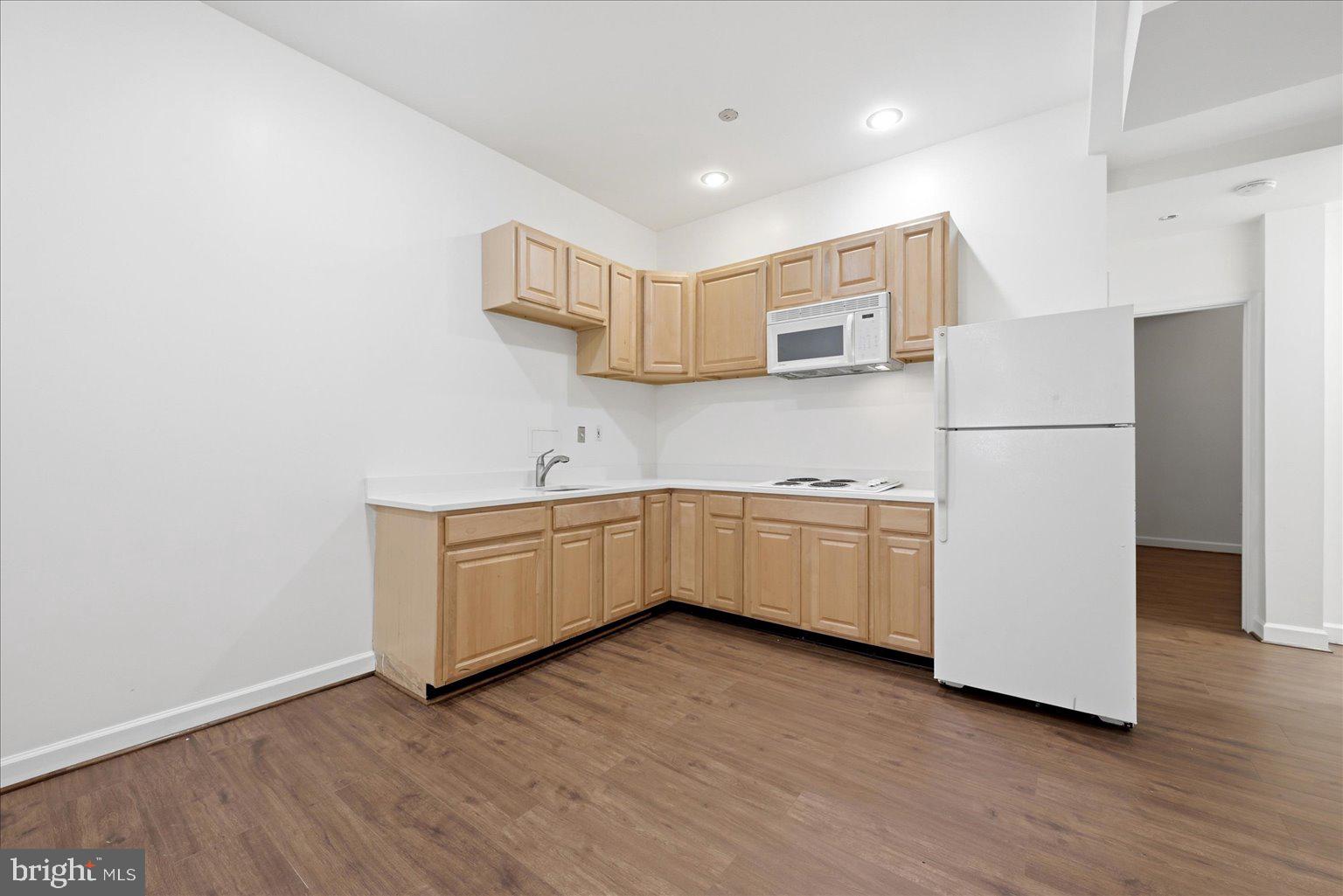 4101 Roberts Road Fairfax, VA 22032 - Photo 28 of 34