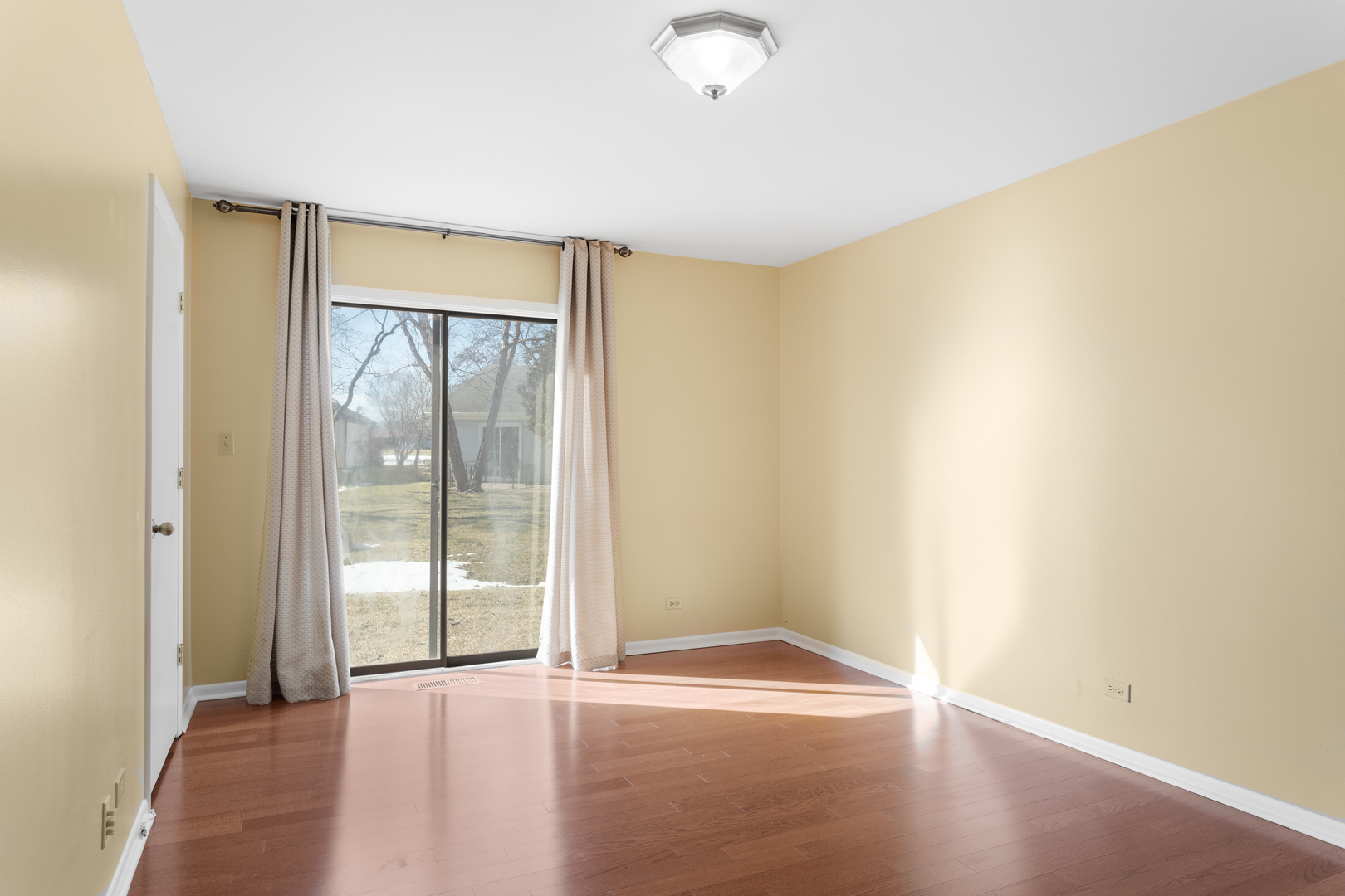 217 Juniper Circle Streamwood, IL 60107 - Photo 15 of 20