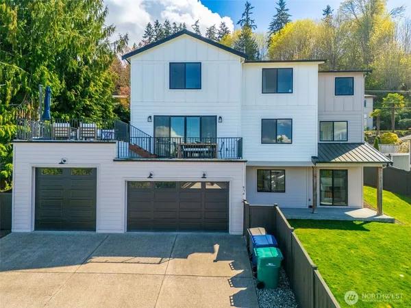$1,850,000 | 914 6th Street, Mukilteo, WA 98275