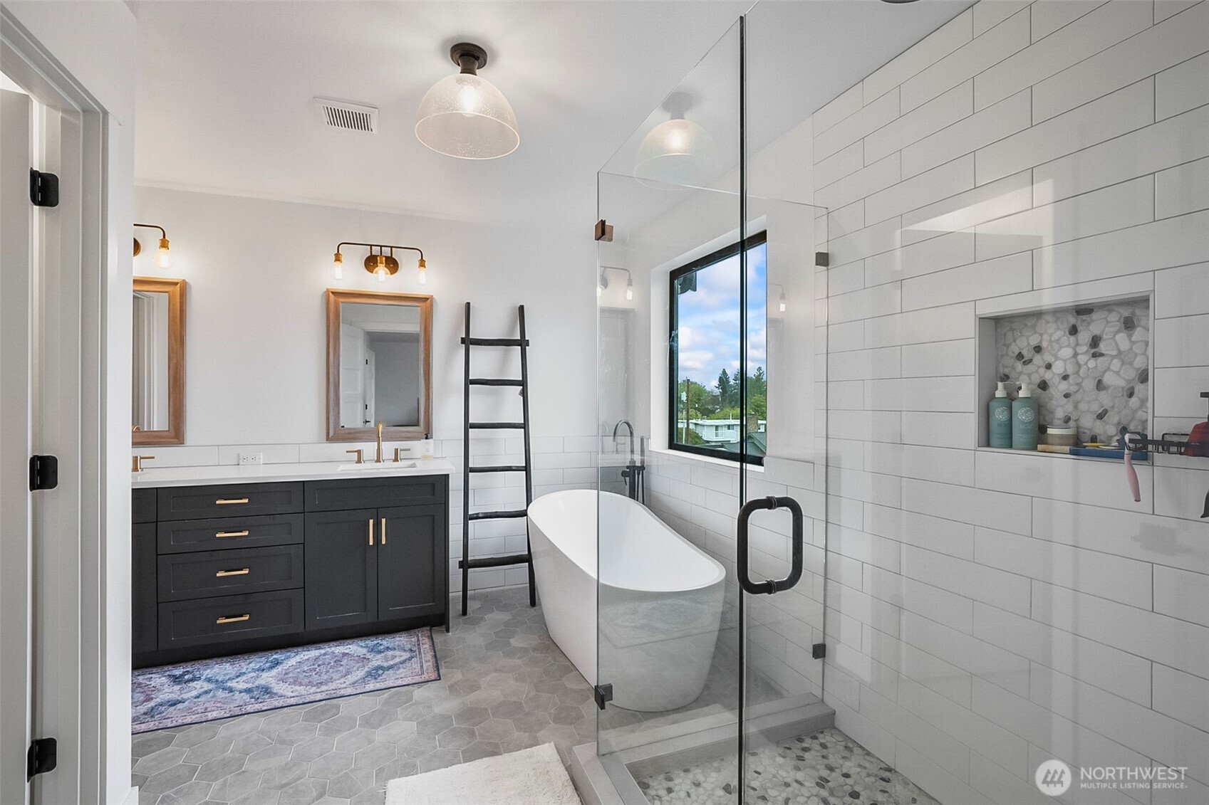 914 6th Street Mukilteo, WA 98275 - Photo 21 of 40