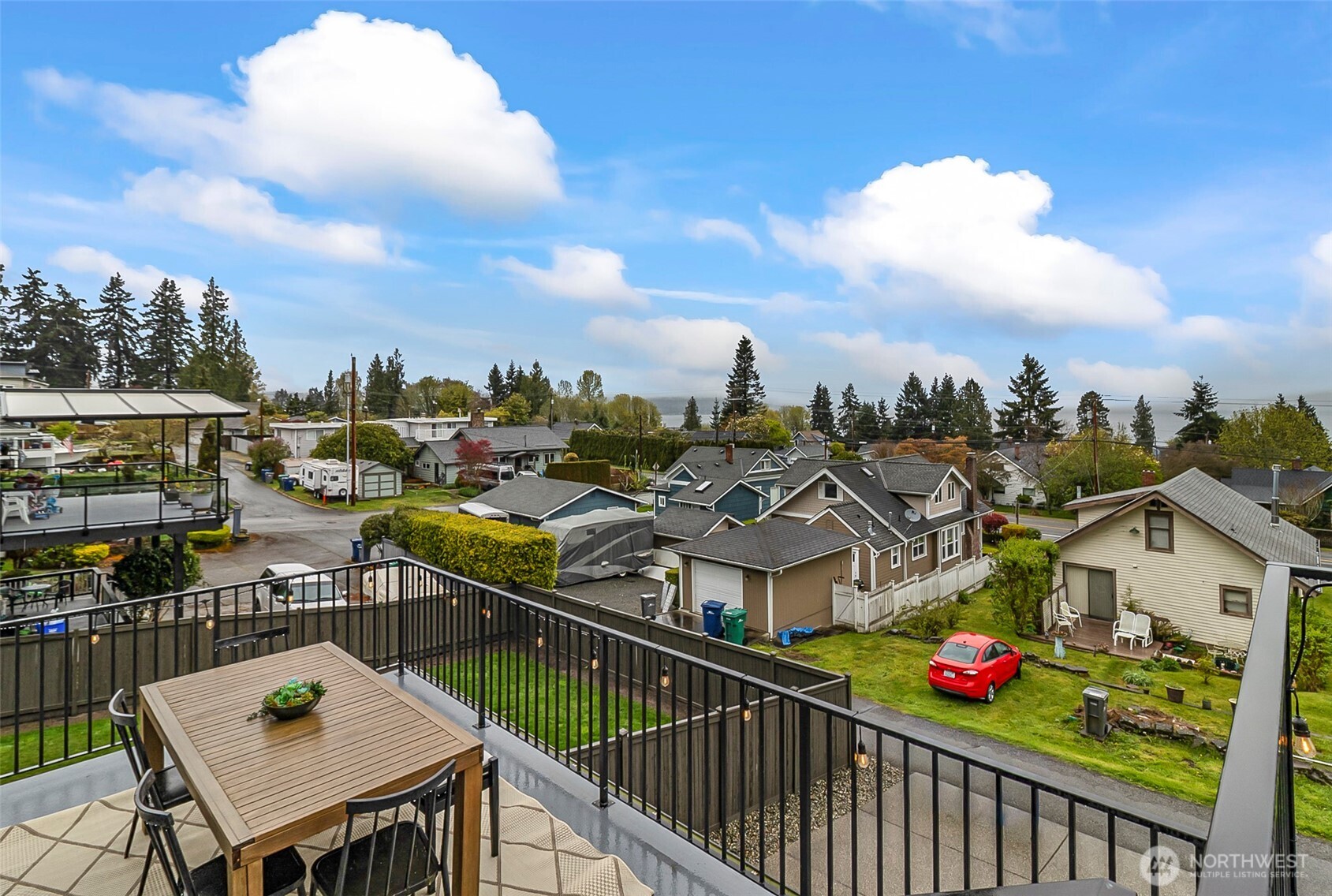 914 6th Street Mukilteo, WA 98275 - Photo 36 of 40
