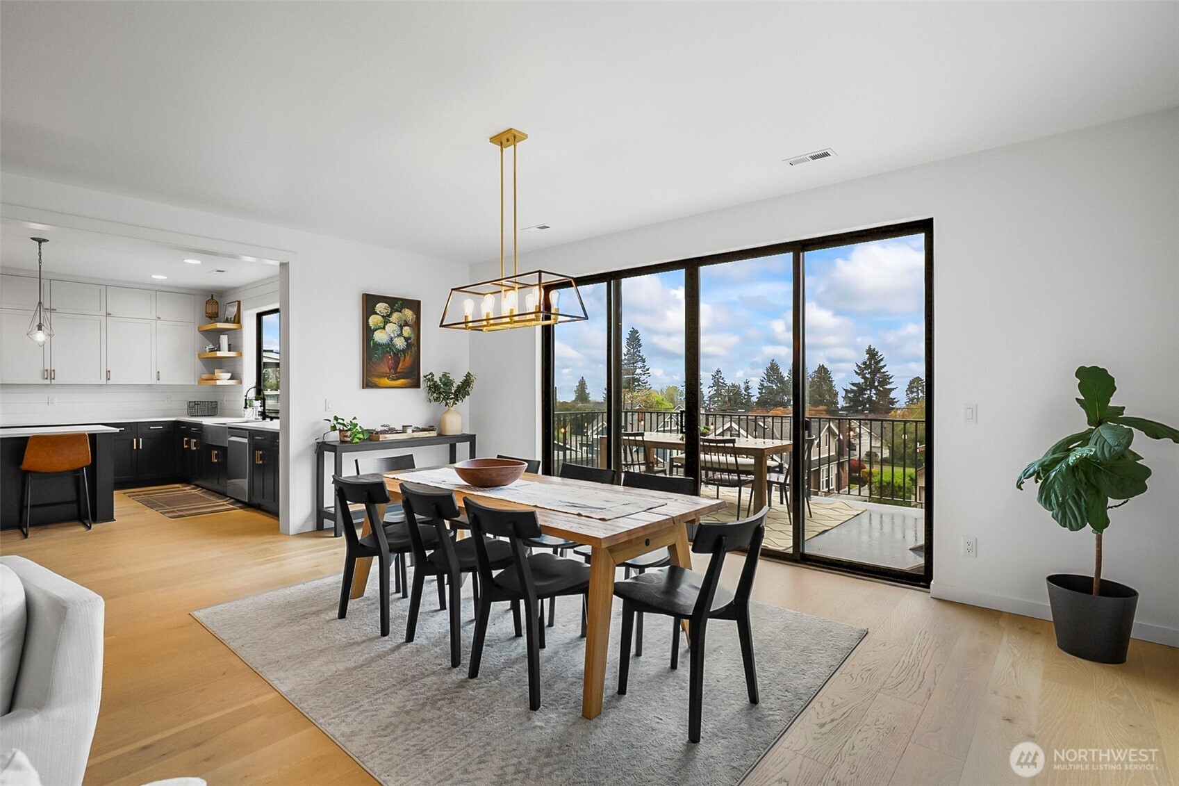 914 6th Street Mukilteo, WA 98275 - Photo 10 of 40