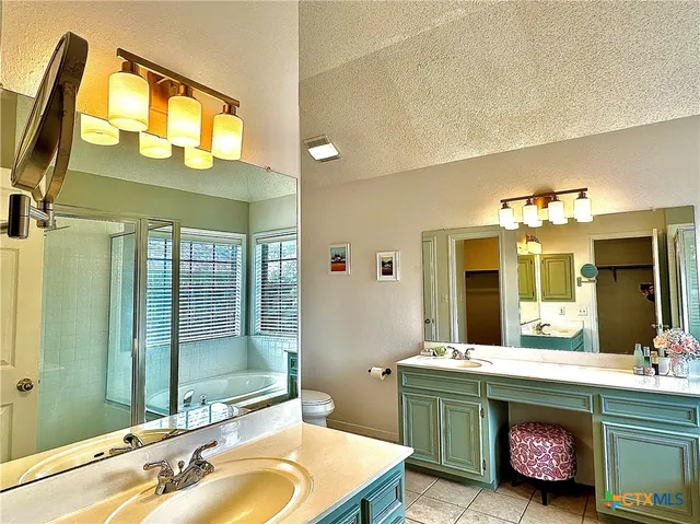 $369,000 | 209 Westbrook Drive, Victoria, TX 77904